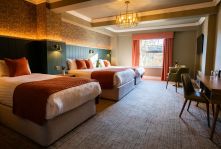 Family dbl 2 sgls Orange & green