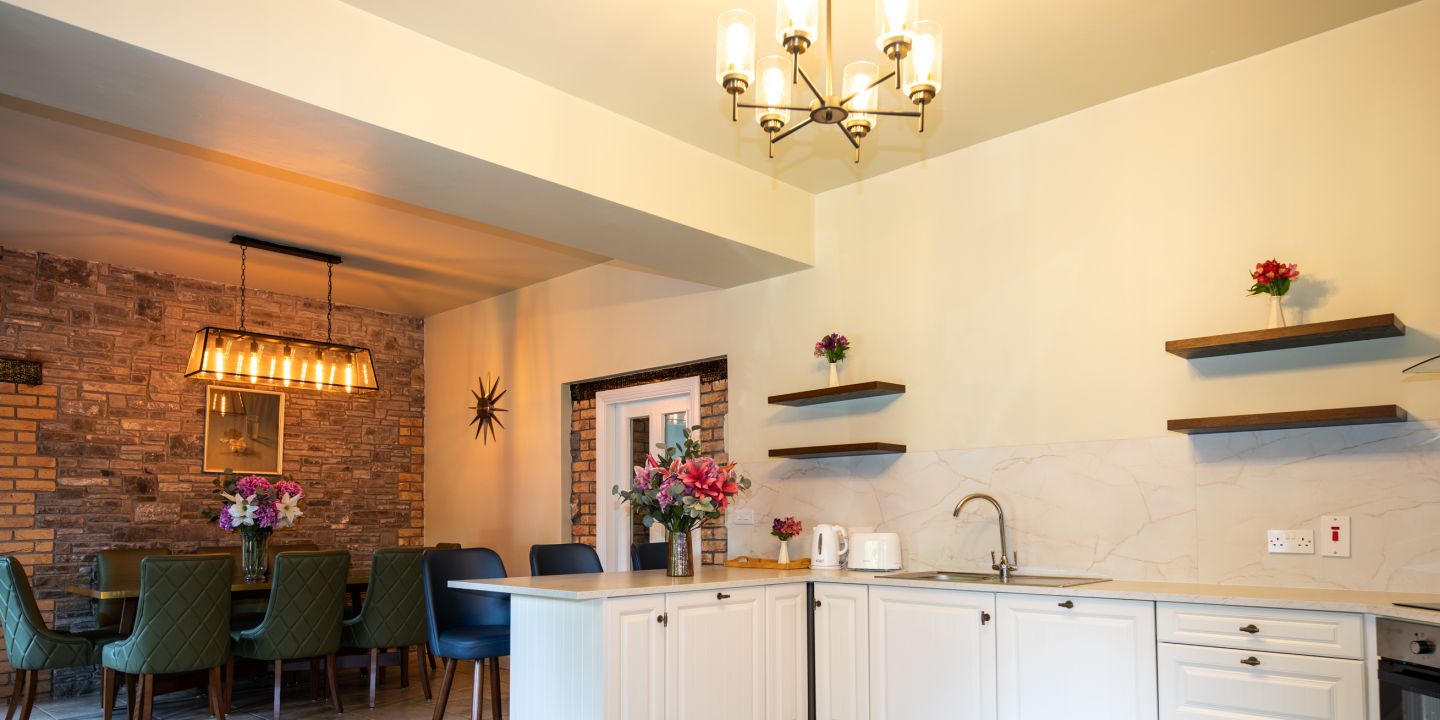 Lodge Kitchen mid1440
