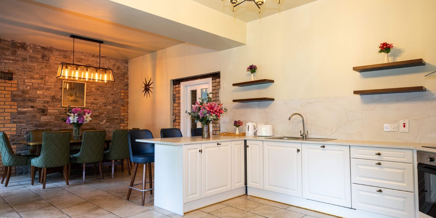 Lodge Kitchen towards table