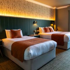 Double single green  orange theme www.fallshotel.ie_v2
